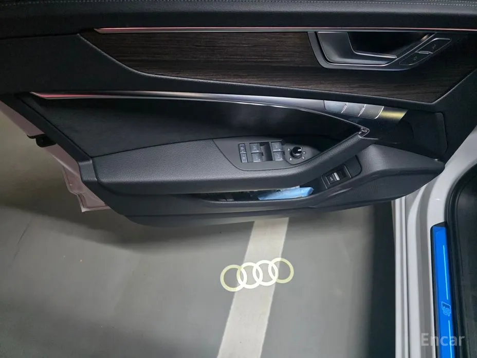 Фото 16 - Audi A6