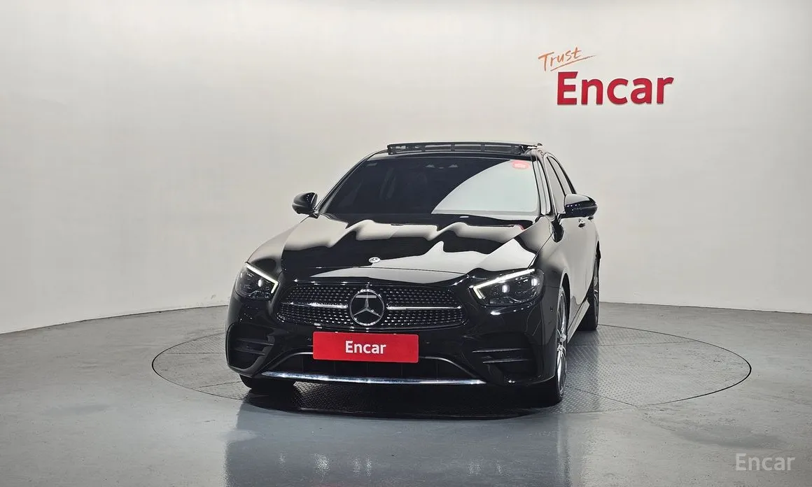 Фото 3 - Mercedes-Benz E-Class