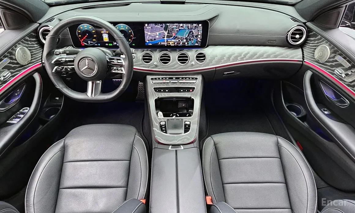 Фото 7 - Mercedes-Benz E-Class