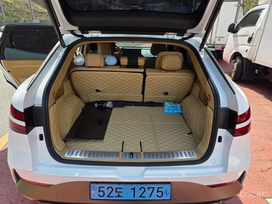 Фото 8 - Genesis GV60