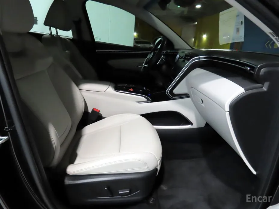 Фото 8 - Hyundai Tucson