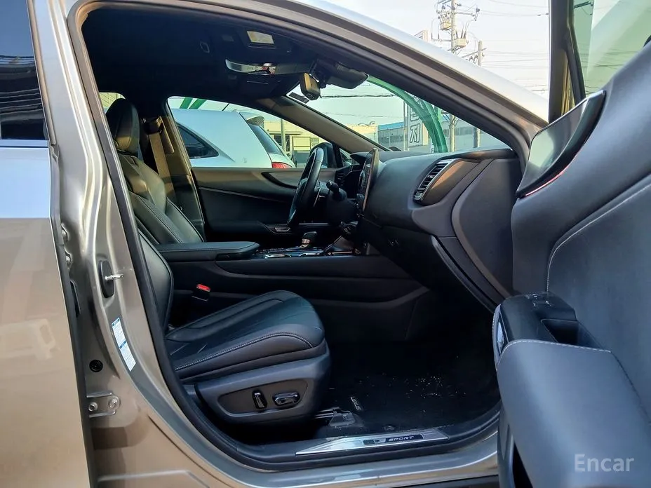 Фото 16 - Lexus NX