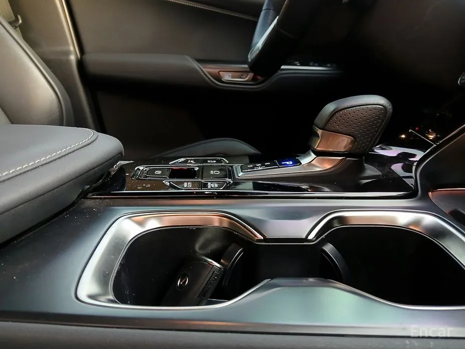 Фото 4 - Lexus NX