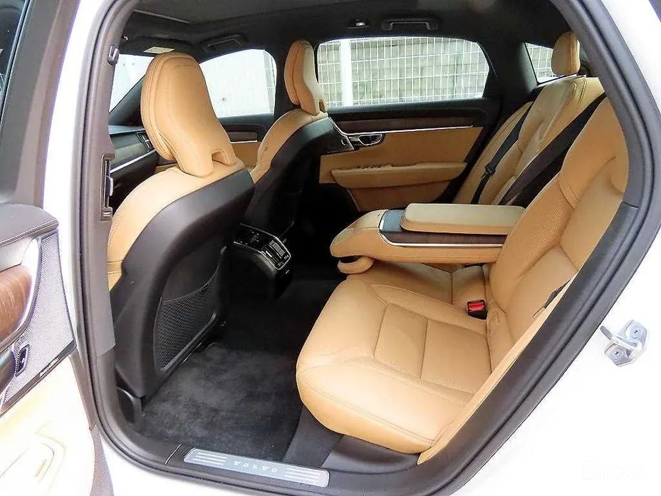 Фото 17 - Volvo S90