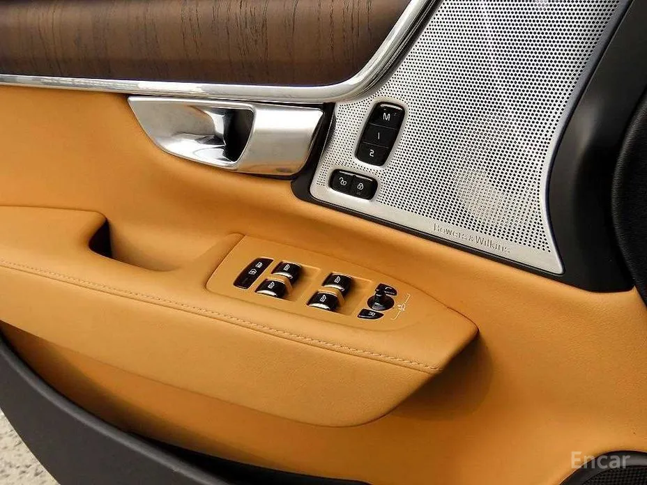 Фото 18 - Volvo S90