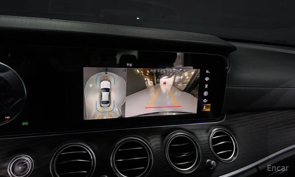 Фото 15 - Mercedes-Benz E-Class