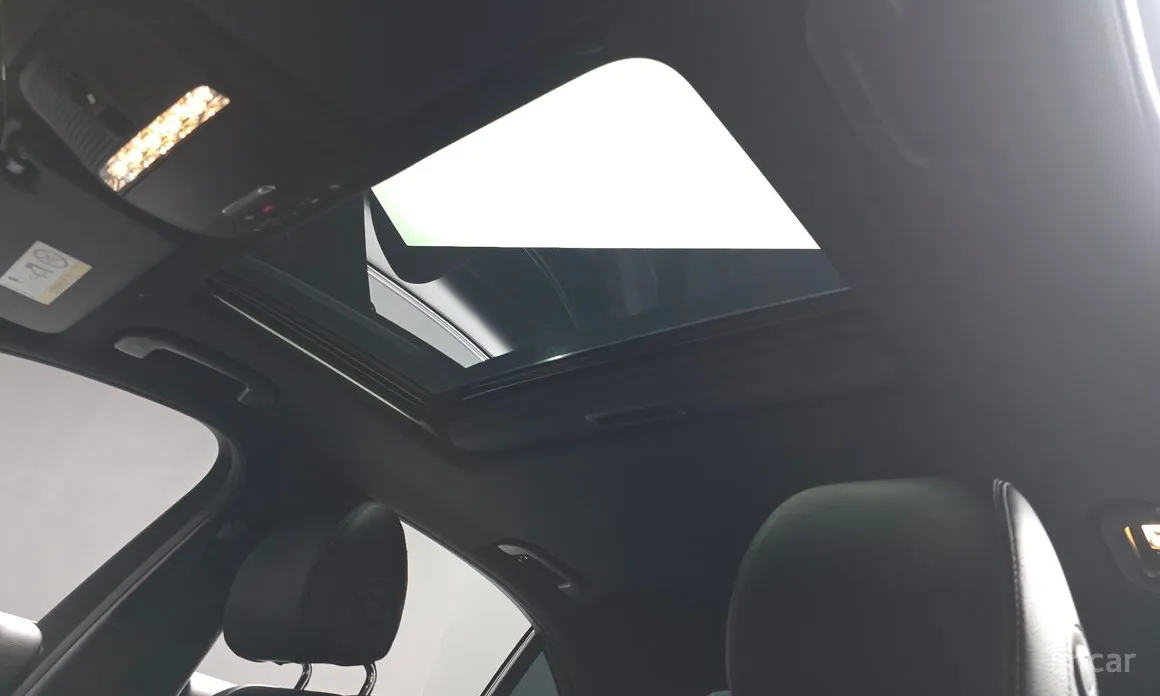 Фото 18 - Mercedes-Benz E-Class