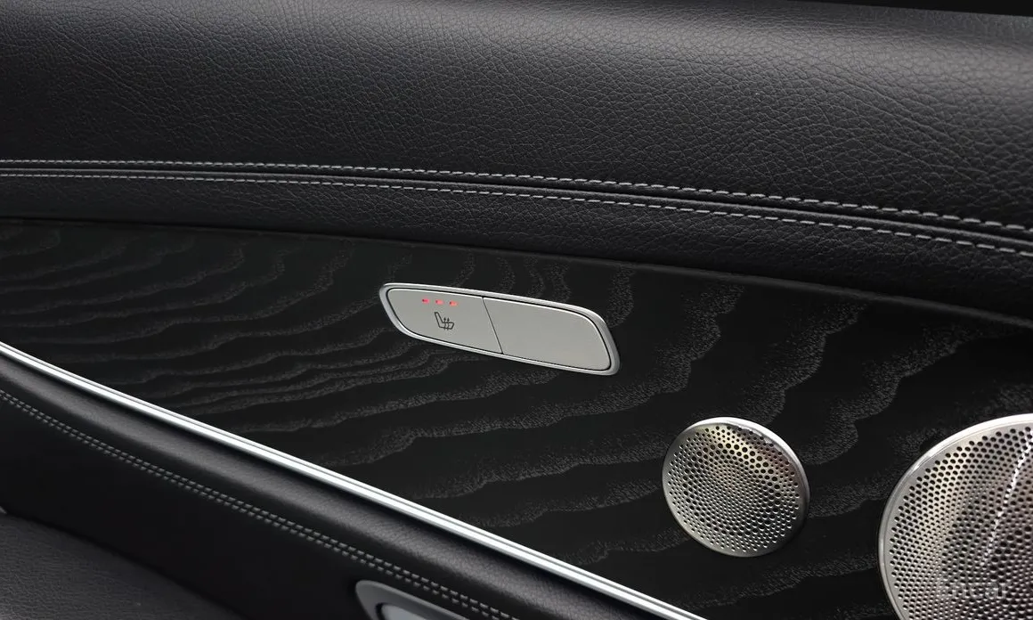 Фото 19 - Mercedes-Benz E-Class