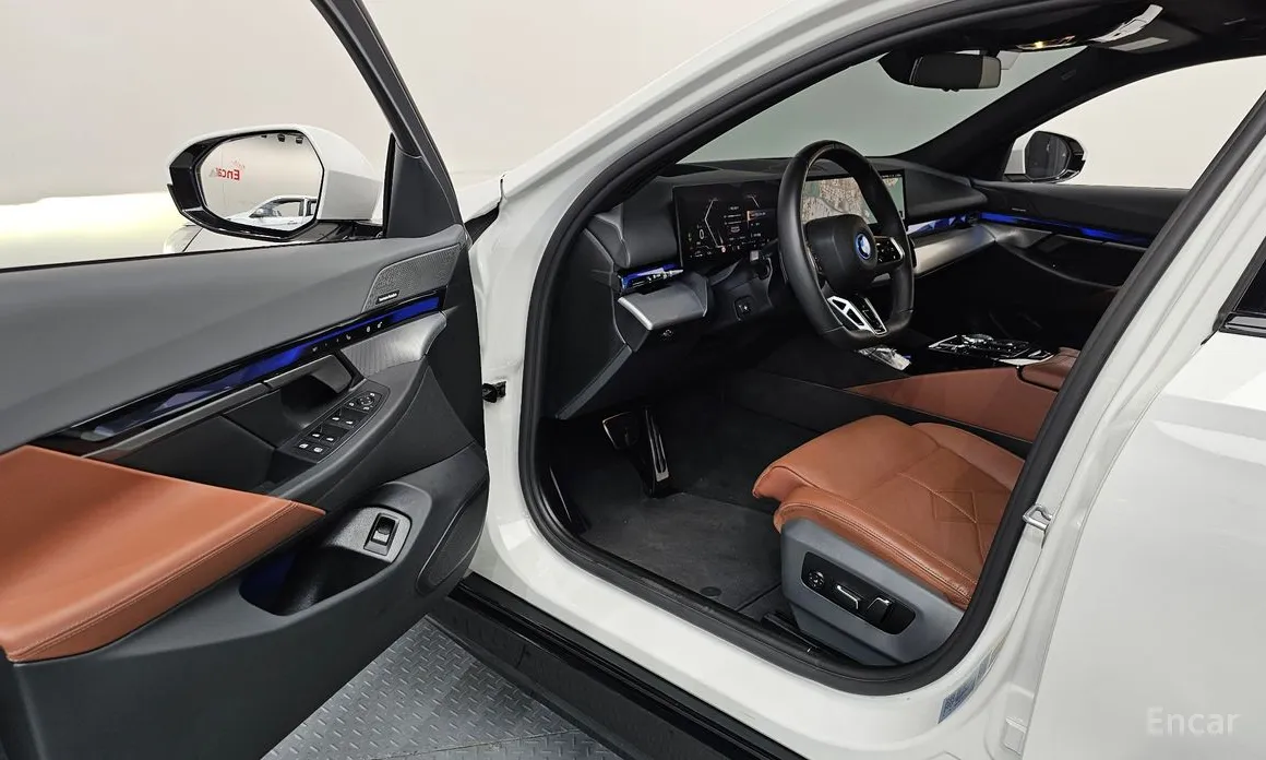 Фото 10 - BMW 5 Series