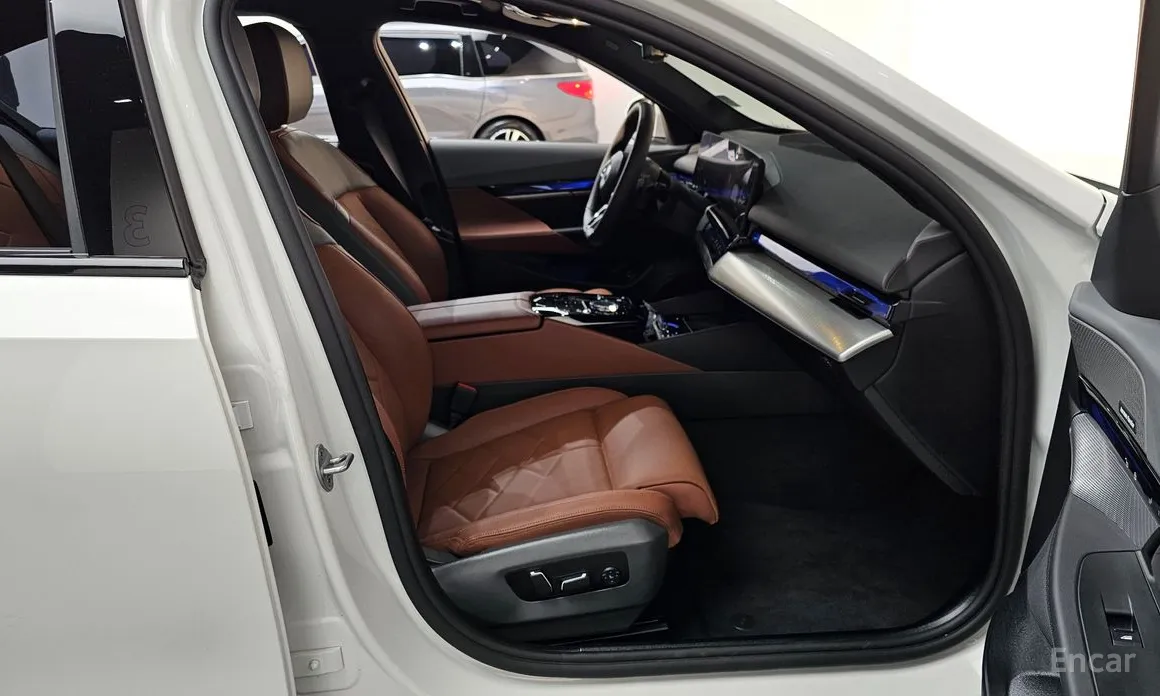 Фото 11 - BMW 5 Series