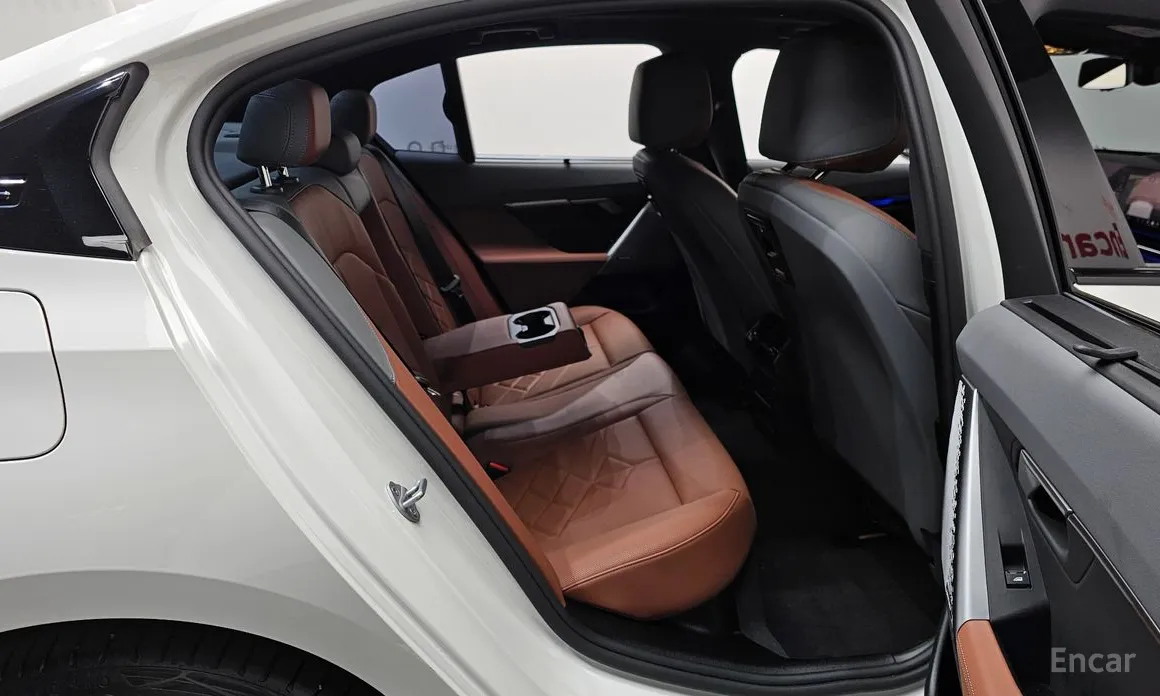 Фото 12 - BMW 5 Series