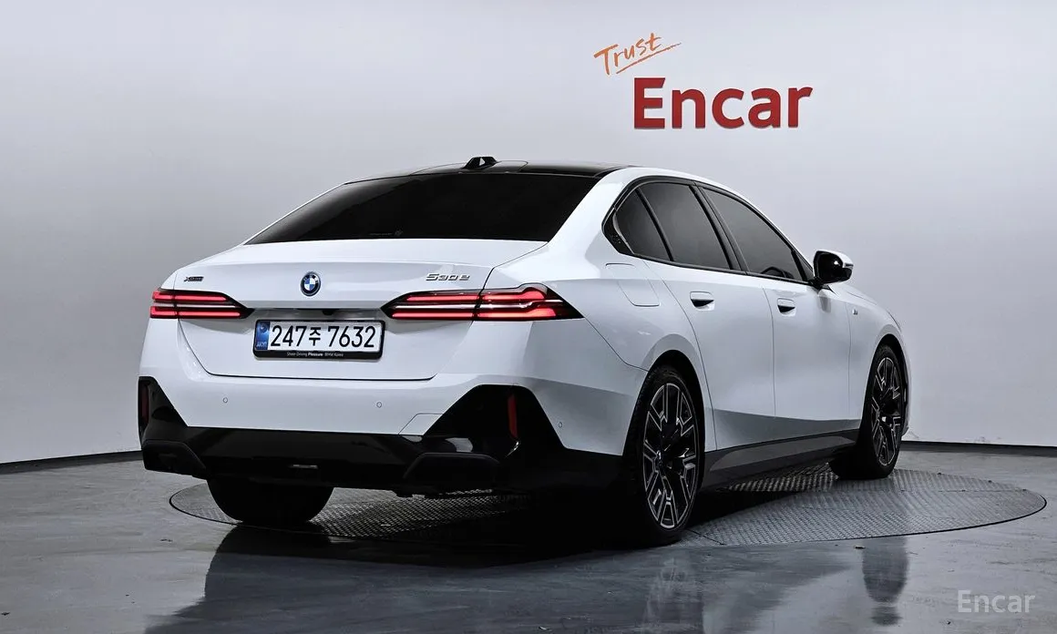 Фото 2 - BMW 5 Series