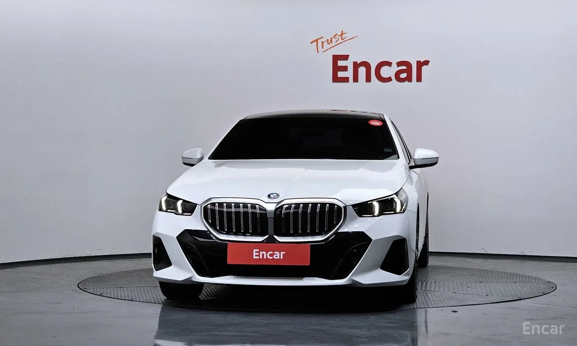 Фото 3 - BMW 5 Series