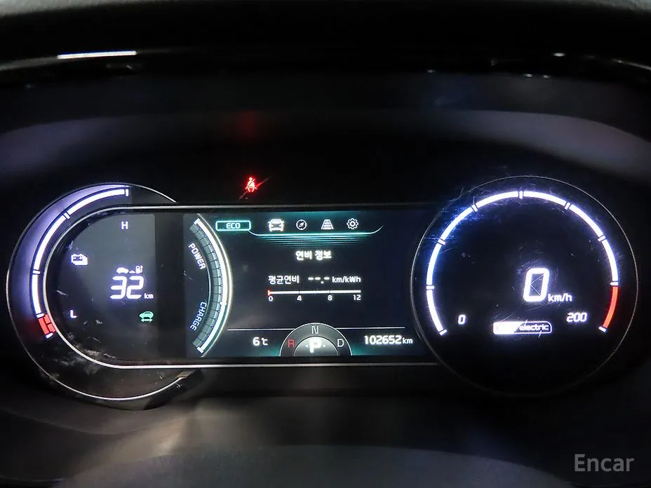 Фото 11 - Kia Niro