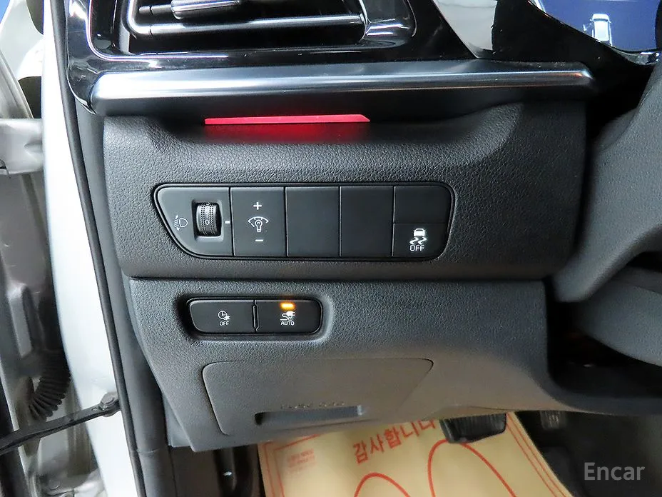 Фото 17 - Kia Niro