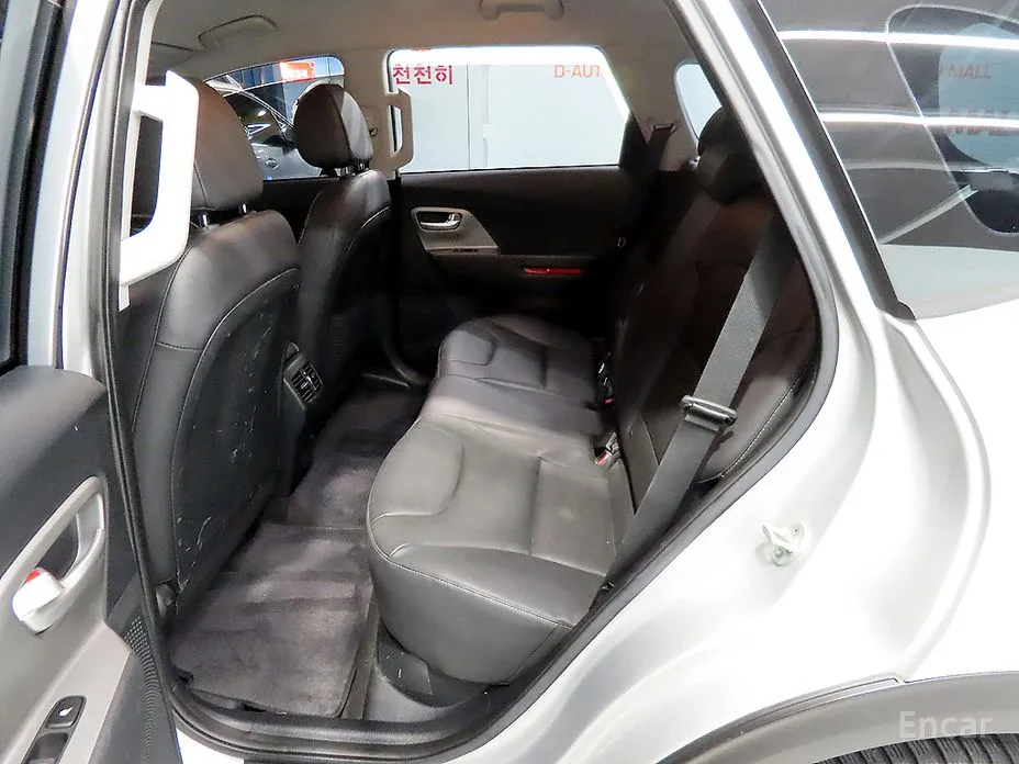 Фото 9 - Kia Niro