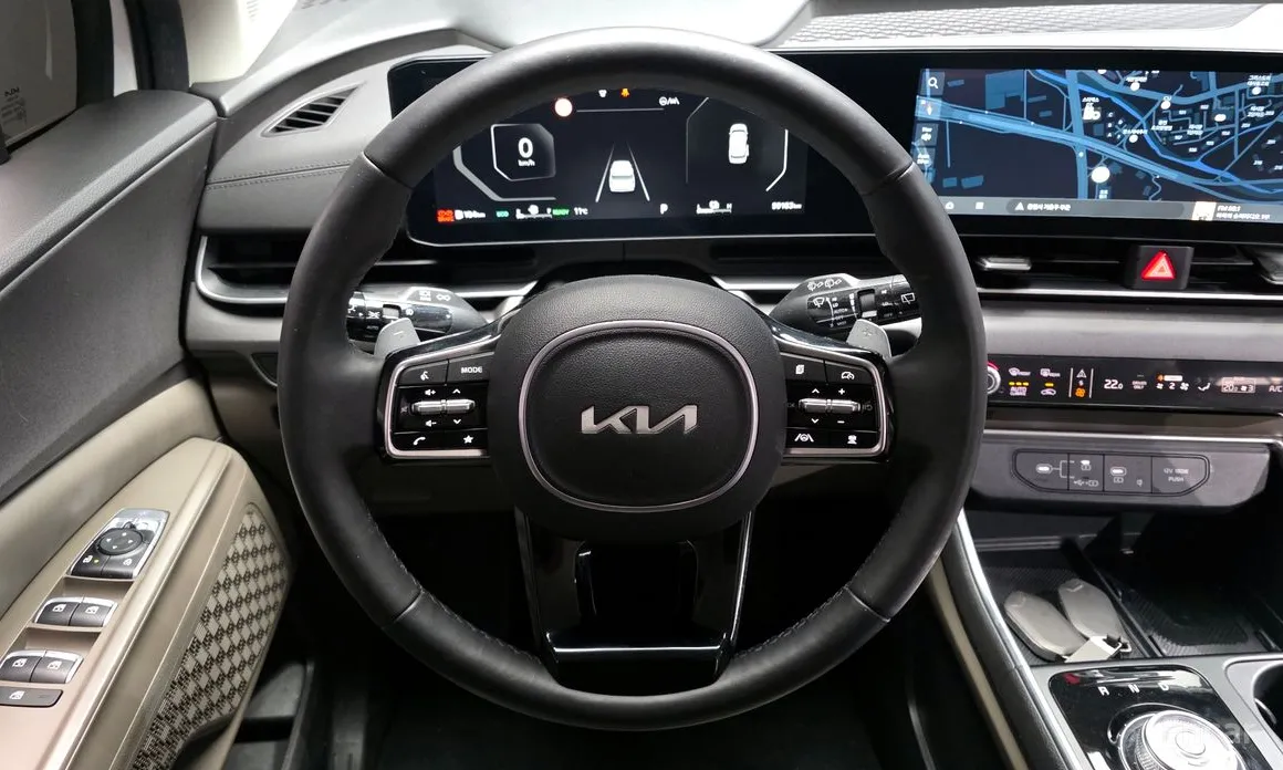 Фото 14 - Kia Carnival