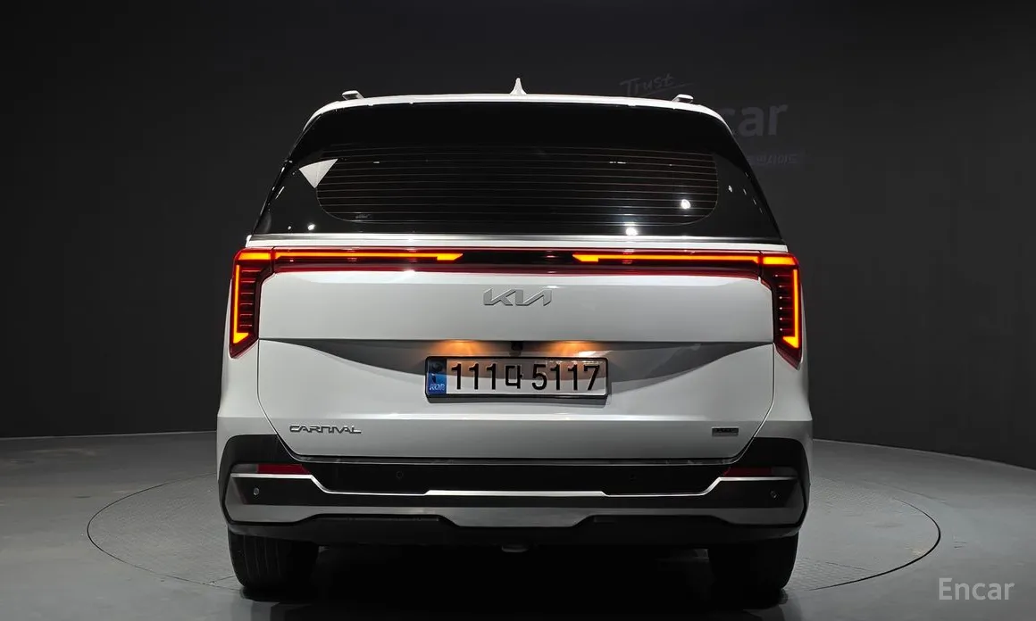 Фото 4 - Kia Carnival