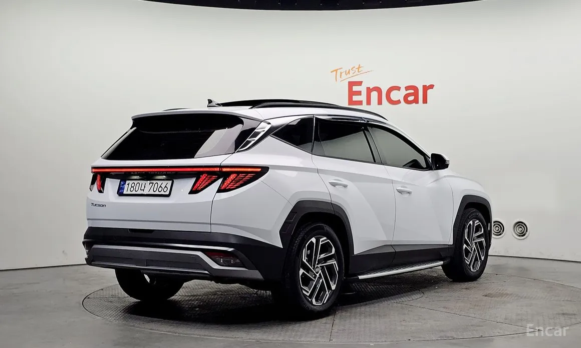 Фото 2 - Hyundai Tucson