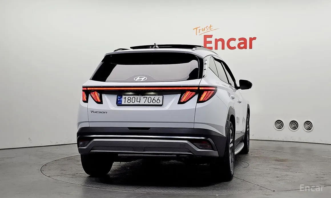 Фото 4 - Hyundai Tucson