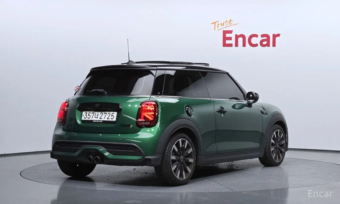 Фото 2 - Mini Cooper