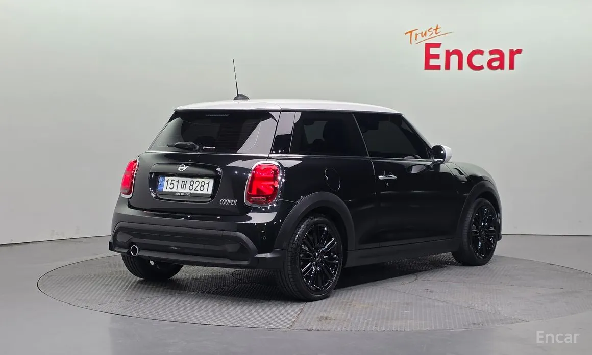 Фото 2 - Mini Cooper