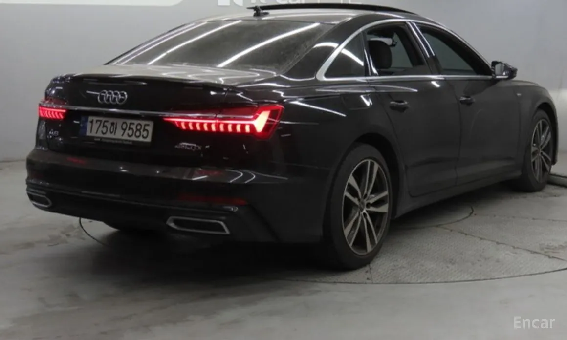 Фото 2 - Audi A6