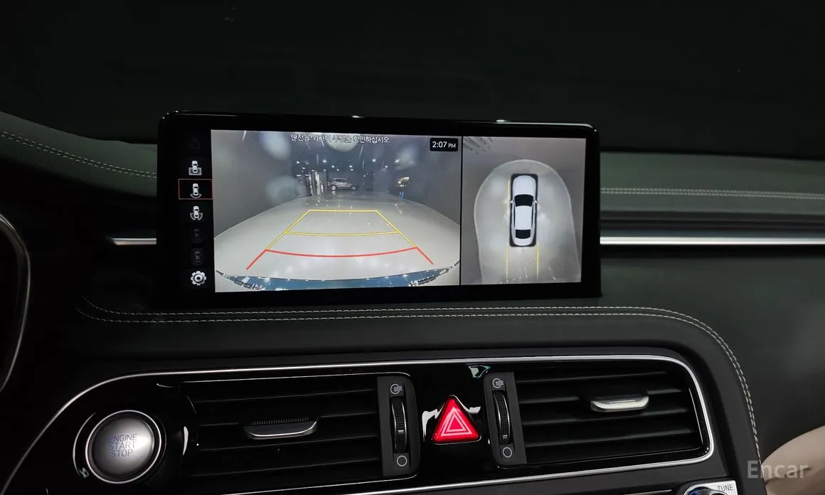 Фото 15 - Genesis G70