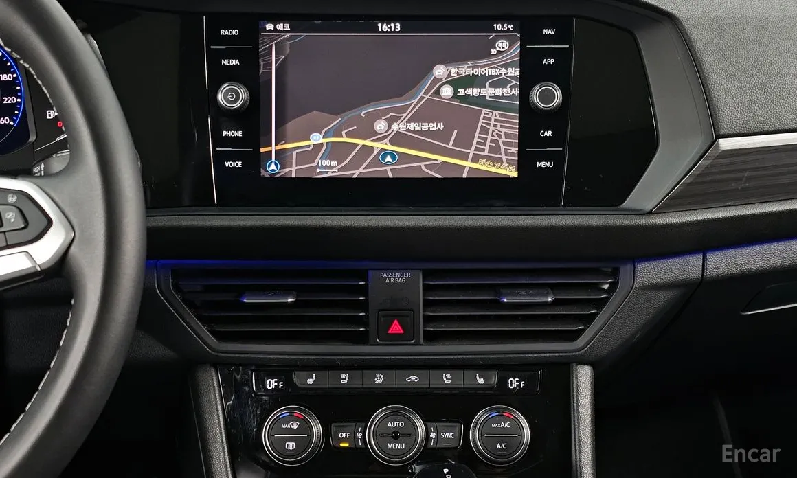 Photo 14 - Volkswagen Jetta