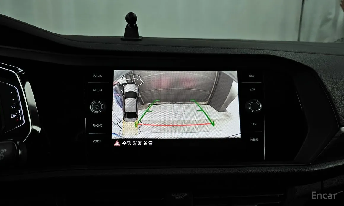 Photo 15 - Volkswagen Jetta