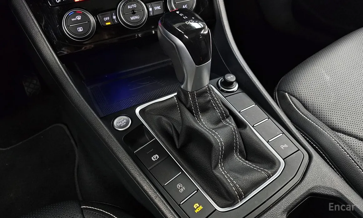 Photo 9 - Volkswagen Jetta