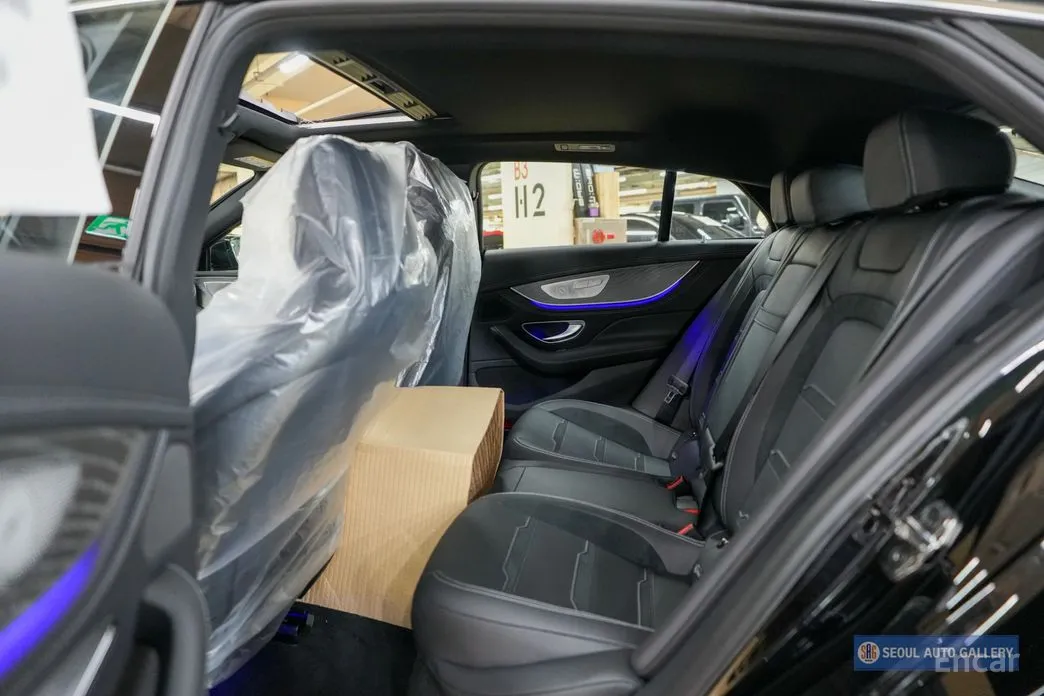 Фото 10 - Mercedes-Benz AMG GT