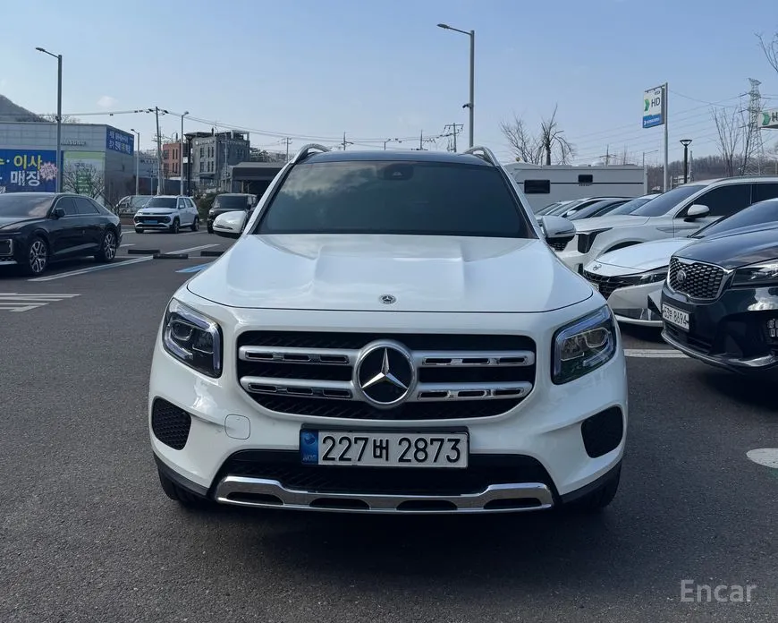 Mercedes-Benz GLB-Class 2020 GLB220