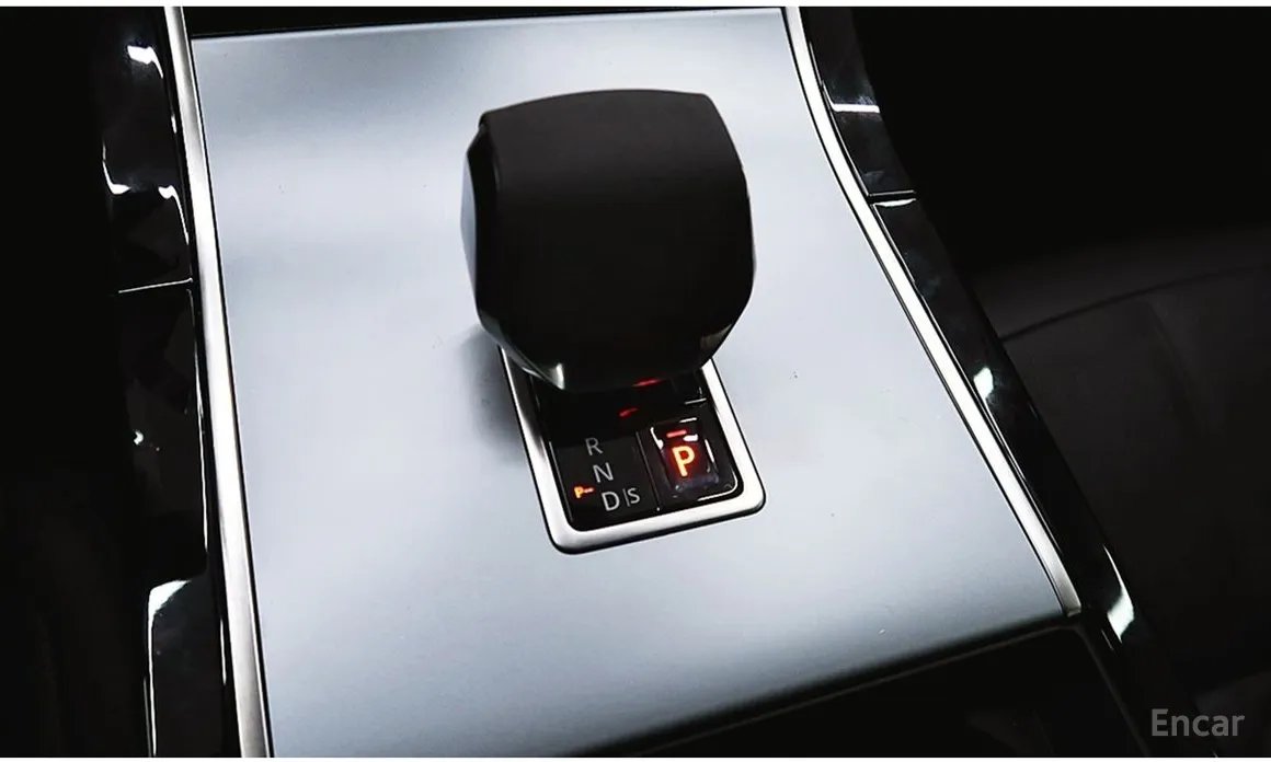 Photo 17 - Land Rover Range Rover Evoque