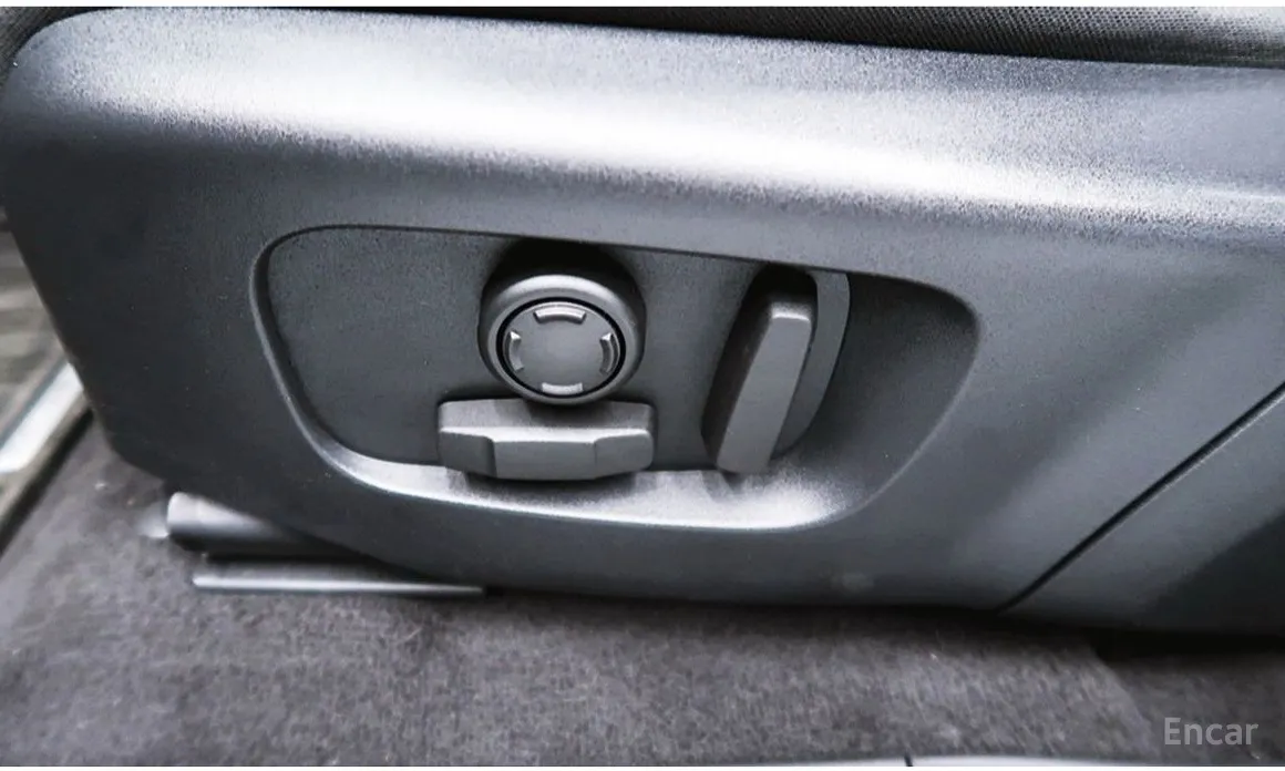 Photo 18 - Land Rover Range Rover Evoque