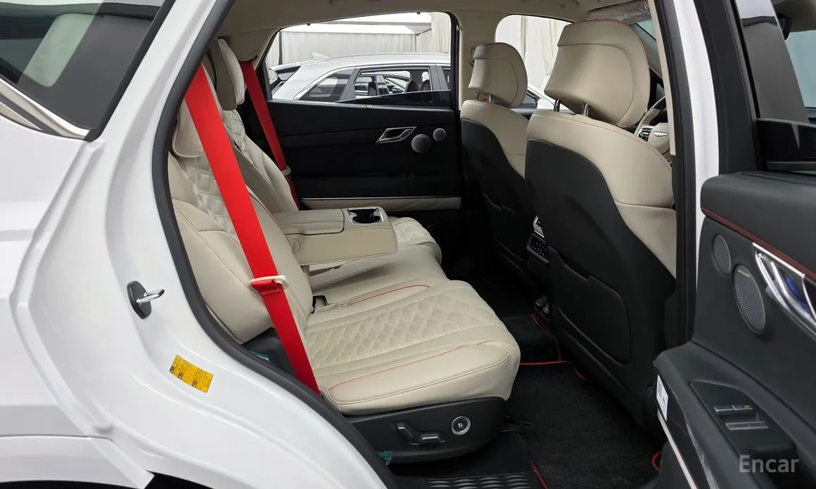 Фото 12 - Genesis GV80