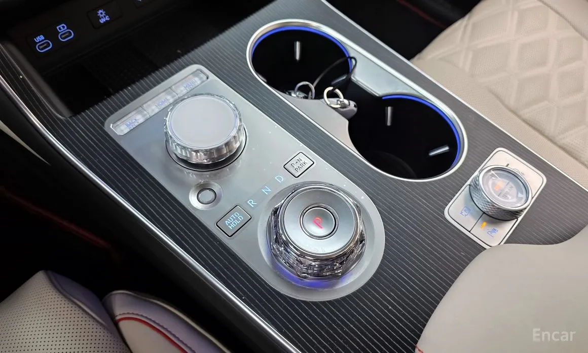 Фото 9 - Genesis GV80