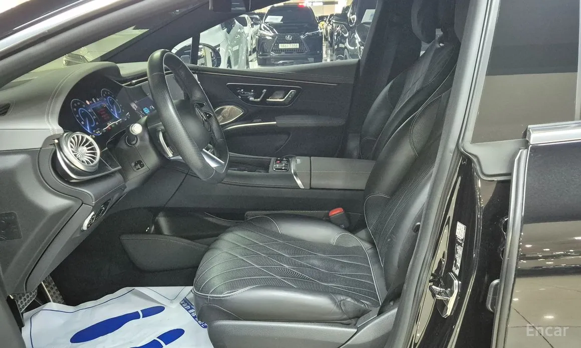 Фото 10 - Mercedes-Benz EQS