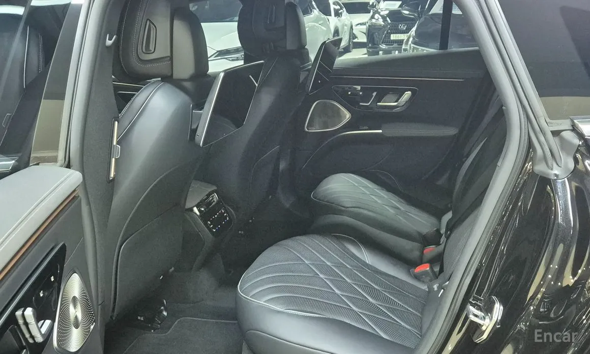 Фото 12 - Mercedes-Benz EQS