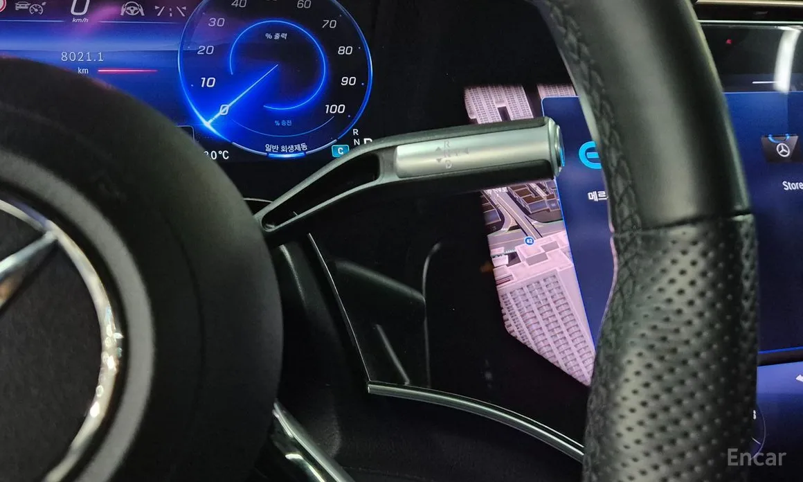 Фото 9 - Mercedes-Benz EQS