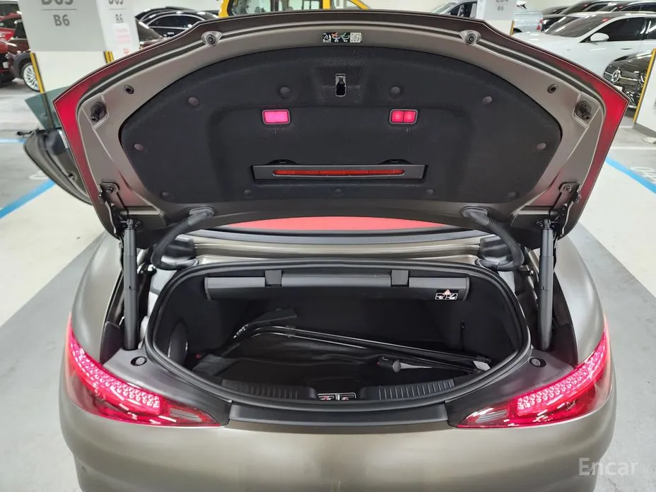 Фото 18 - Mercedes-Benz SL-Class