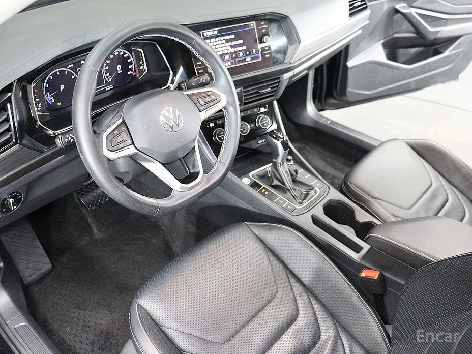 Фото 10 - Volkswagen Jetta