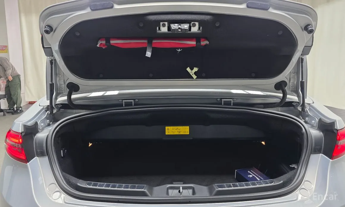 Photo 20 - Maserati GranCabrio