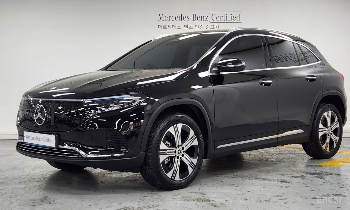 Photo 1 - Mercedes-Benz EQA