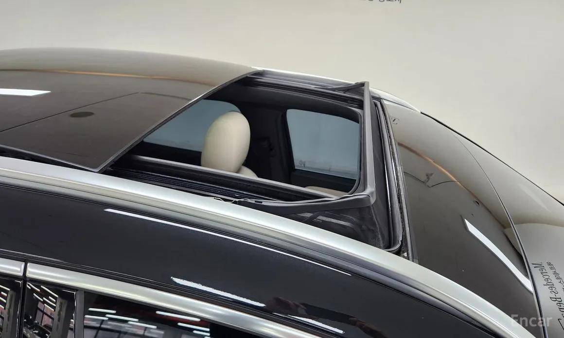 Photo 12 - Mercedes-Benz EQA