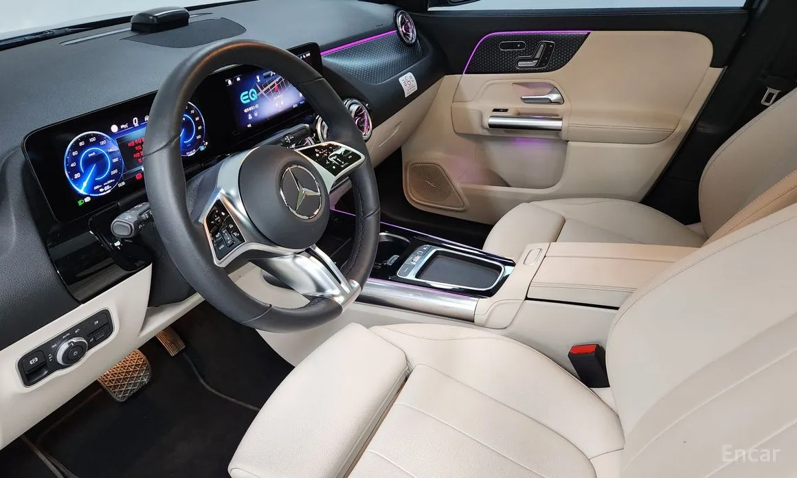 Photo 14 - Mercedes-Benz EQA