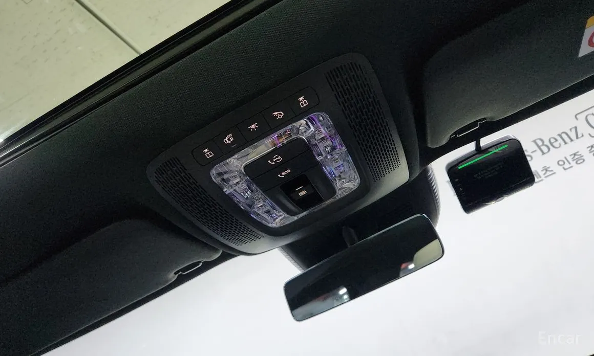 Photo 17 - Mercedes-Benz EQA