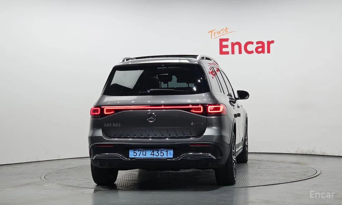 Фото 4 - Mercedes-Benz EQB