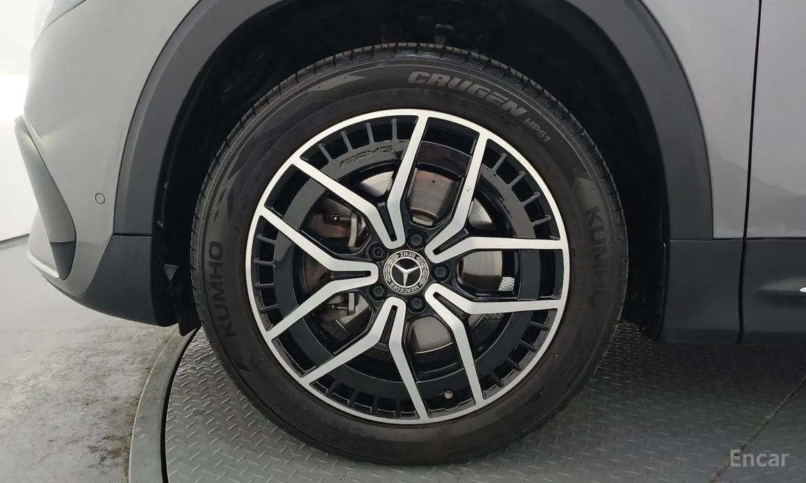 Фото 5 - Mercedes-Benz EQB