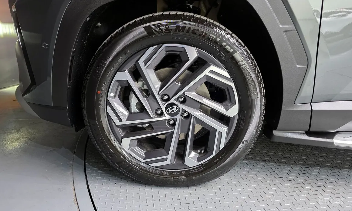 Фото 5 - Hyundai Tucson